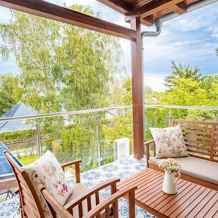 Kiss-Henezi Guest House ケストヘイ エクステリア 写真